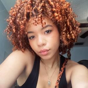 Meet your Posher, Christine